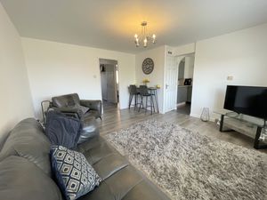 Campernell Close- click for photo gallery